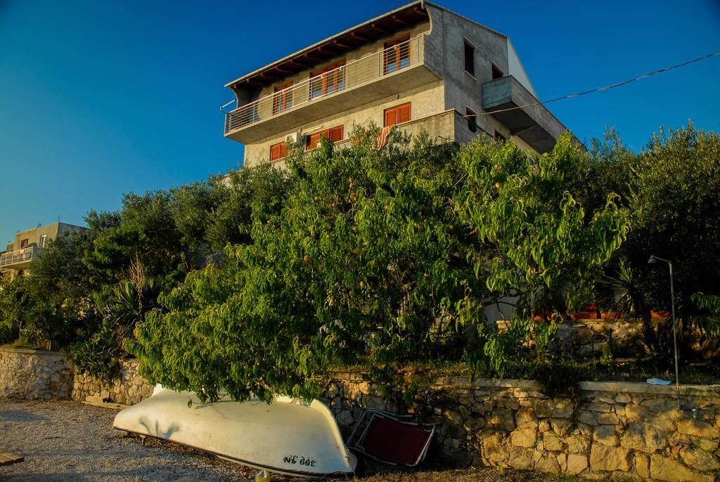 Apartments Adrialuka Dubrava  Extérieur photo